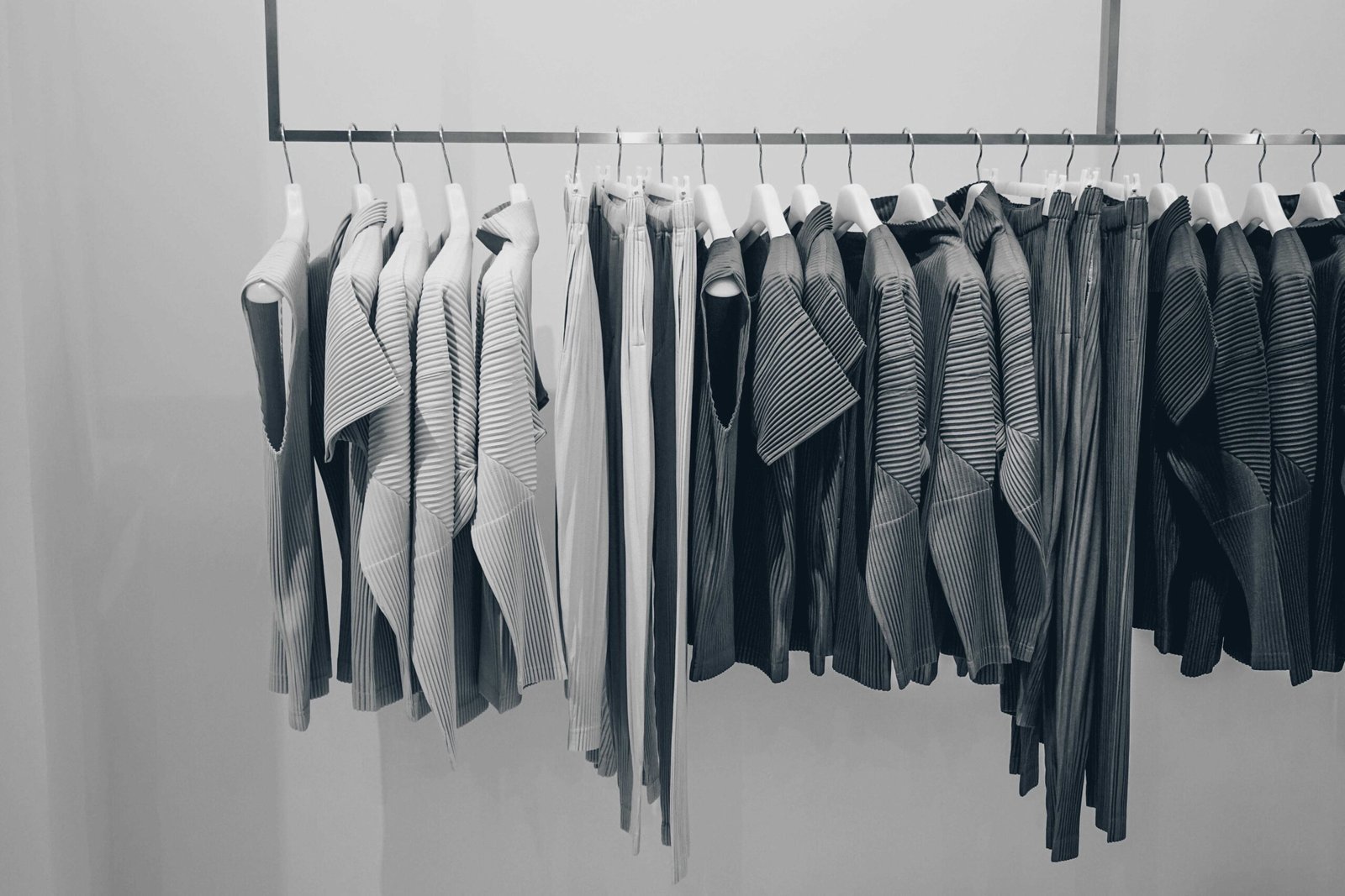 wp14058871-clothes-4k-wallpapers